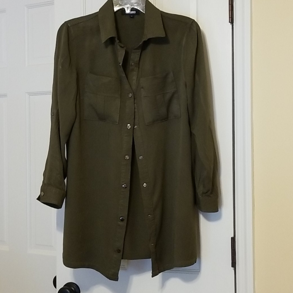 Missguided  green snap front shirt